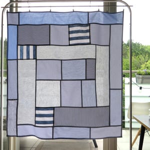 Modern Pojagi-paneel, puur linnen raamgordijn, raamdecoratie met patchwork, geometrische textielkunst.
