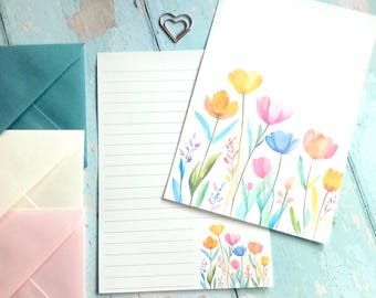 Juego de papelería con hojas de tulipán A5. Papel de carta con tulipanes A5 y sobres opcionales, hojas rayadas o en blanco.