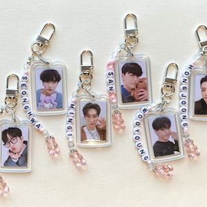 Llavero ATEEZ Kpop - Marco de fotos de doble cara con encanto de nombre con cuentas / San, Mingi, Seonghwa, Wooyoung, Hongjoong, Yeosang, Yunho, Jongho imagen 6