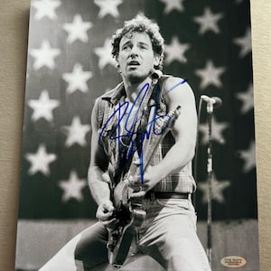 Bruce Springsteen “The Boss” Hand Signed Autographed 8x10 Photo COA