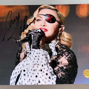 Madonna Hand Signed Autographed 8X10 Concert Photo COA