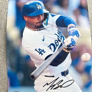 Mookie Betts Los Angeles Dodgers Hand Signed Autographed 8x10 MLB Photo With COA