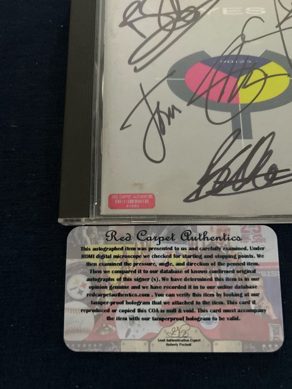 Trevor Rabin signed Yes 90125 album COA proof autograph Owner of a Lonley Heart STAR. Trevor Rabin signed Yes 90125 album COA proof autograph Owner of a Lonley Heart STAR.