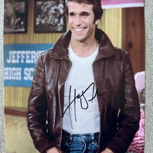 Happy Days Henry Winkler "The Fonz" Signed Autographed 8x10 Photo Picture  COA