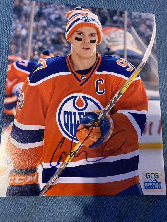 Connor McDavid Ice Hockey Autographed Sports Trading Cards