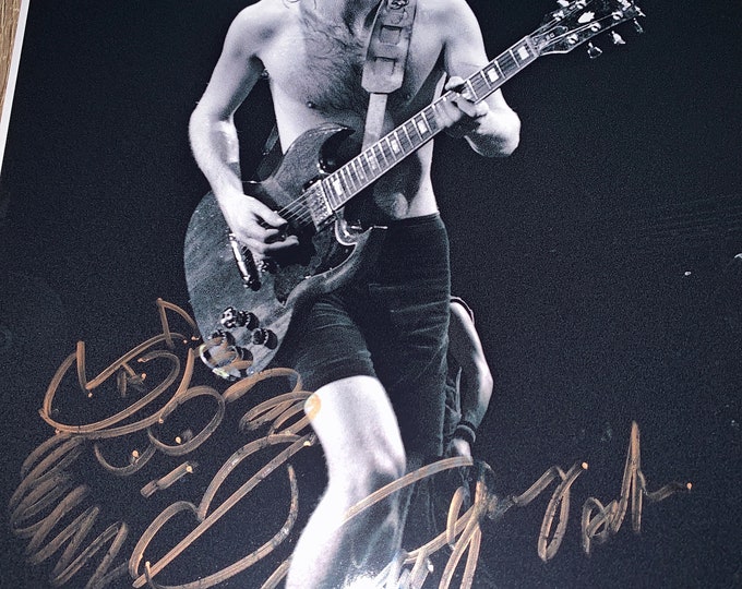 Angus Young Ac/dc Autographed Signed 8x10 Photo COA - Etsy