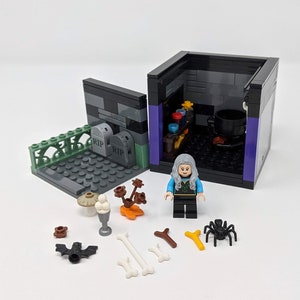 Witch&#39;s House Sliding Box