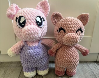 Wobbles the pig 🐷 : r/crochet