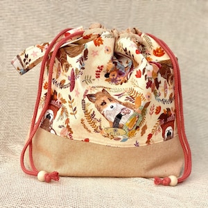 Knitting Drawstring Project bag. Cute Fall Foxes and Squirrels Bag for Knitting and Crochet Lovers. Fabric bag for yarn storage