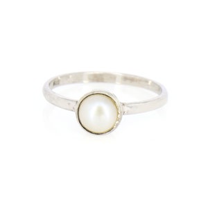 Simple Elegant Ring, Natural Pearl Gemstone Solitaire Ring, Pure 925 Sterling Silver Ring, Dainty Ring, Delicate Ring, Promise Ring