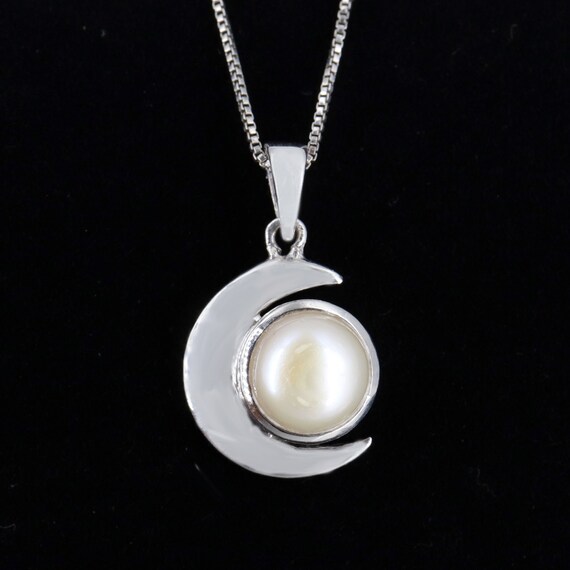 ネックレス・ペンダント LAZY DAWN pearl n stone pendant necklace Shop Gulzar Moissanite Silver Pendant Necklace | Paksha's