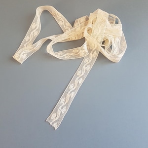 antique or vintage lace, edwardian,  2m,