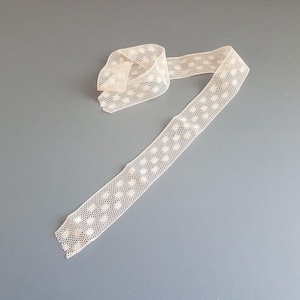 antique or vintage lace, 0.5m