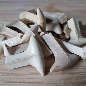 Vintage sea washed broken kiln stilts assortment, display, arts & crafts, mixed media.
