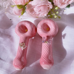 4” or 5” milky pink swirly pipe, pretty cute girly <3