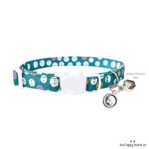 Button Print Cat Collar with Breakaway Buckle and Bell