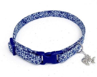 Floral Cat Collar – Breakaway Safety Buckle, USA Flag Charm