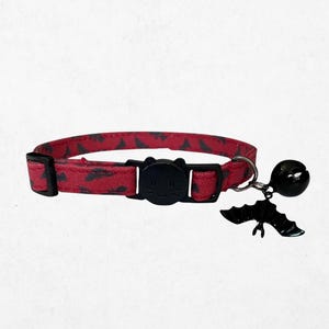 Red Bat Cat Collar Gothic Cat Accessory, Adjustable Breakaway, Safety Buckle (7.5-12", Lightweight Fabric)