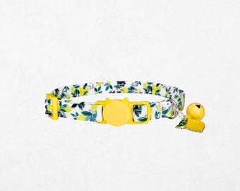 Lemon Pet Collar Adjustable, Yellow Fruit Pattern (Breakaway & Non-Breakaway Buckles, Handmade Comfort Fit)