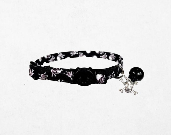 Skull Cat Collar Gothic Accessory: Crossbones Print, Lightweight Fabric, Adjustable Size 6-12", Breakaway Safety