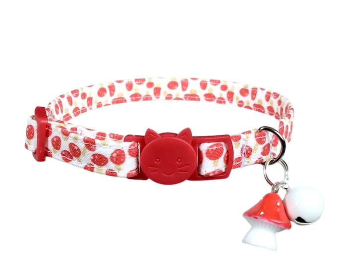 Mushroom Print Cat Collar: Breakaway Buckle, Adjustable, with D-Ring