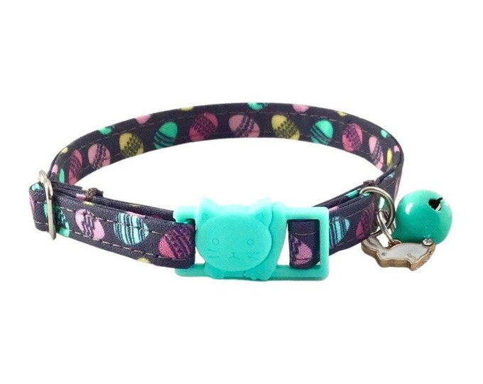 Easter Cat Collar Kitten Breakaway - Colorful Egg Pattern, Adjustable Size, Lightweight Fabric, Safety Buckle
