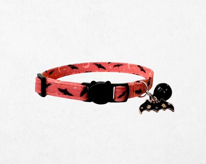 Halloween Cat Collar: Girly Bat Design, Breakaway Safety Buckle