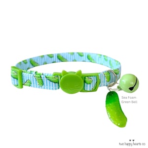 Cat Collar Pickle Kitten Collar Pickles Dog Collar with Bell for Cat Striped Food Collar For Pickle Lovers Safety Pickle Collar with Bell