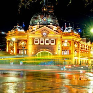 Flinders Street Station - Melbourne - Australia