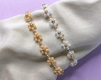 Daisy Beaded Bracelets | Gold, Pearl, Tiktok, Cute, Elevated, Elegant, Flower, Gift, Present, Aesthetic, Stretchy, Pretty, Summer, Anklet