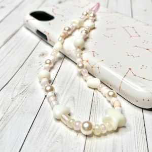 Kawaii Stars Pastel Phone Charm - White Wristlet - iPhone Keychain - Cute Phone Accessories - Creamy White Kawaii Aesthetic