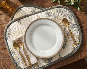 Quilted Paisley Placemats Set of 4, Reversible Cream and Gold Fabric Table Mats, Boho Farmhouse Dining Decor, Washable Everyday Linens