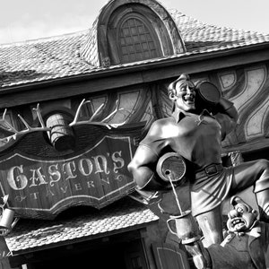Gaston&#39;s Tavern - Black & White Print