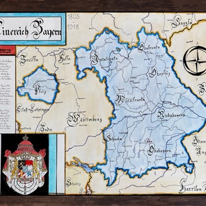 Puede incluir: Un mapa dibujado a mano del Reino de Baviera, 1805-1918, con una rosa de los vientos en la esquina superior derecha. El mapa está en tonos de azul, marrón y amarillo, con el texto "Kinereich Bayern" en la parte superior y "Für Bayern" en la esquina inferior izquierda.