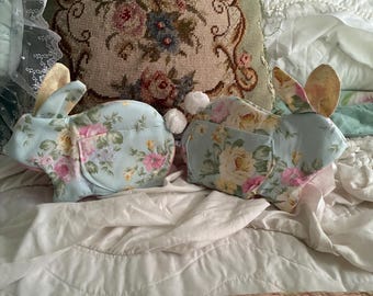 Bunny oven mitts (set of 2)