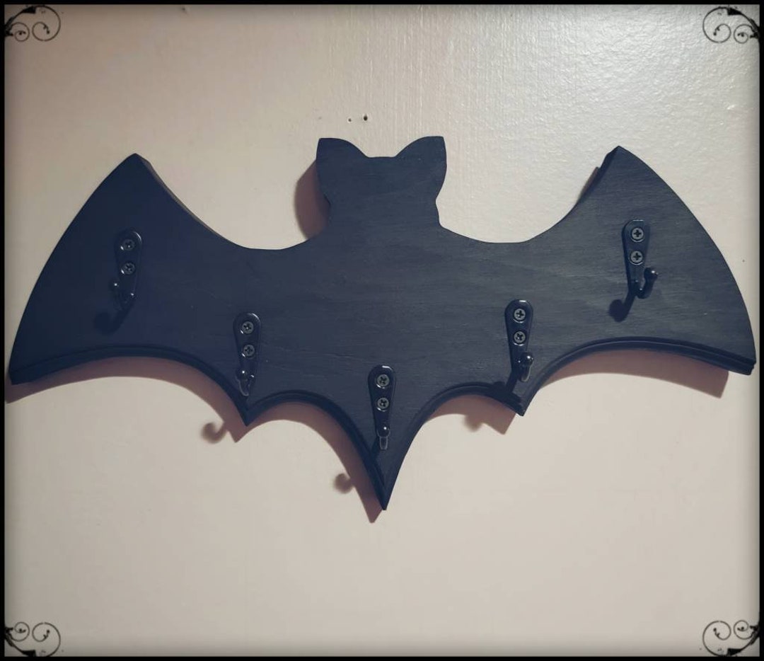 Bat 2024 necklace holder