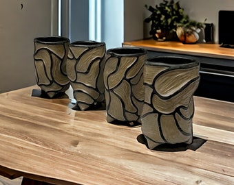 Handgefertigte geschnitzte Keramikbecher – 4er-Set