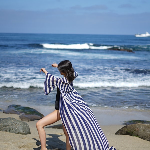 Robe de plage faite à la main