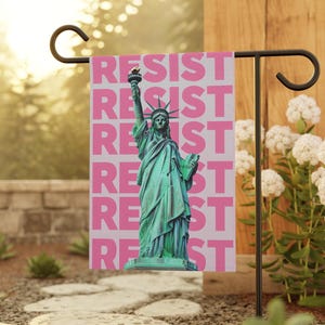 Resist Garden Banner, Statue of Liberty Resist Flag, Resist Yard Sign, Political Protest Decoration, Patriotic Outdoor Decor, Democracy
