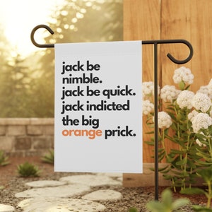 Tuin & huis banner, aanklacht geschenk, anti Trumpsim, sluit hem op, Fani Willis, Jack Smith, Trump aanklacht, grappig politiek tuinbord