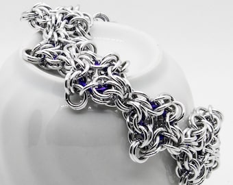 Bracelet byzantine Diamond Chainmaille avec accent violet