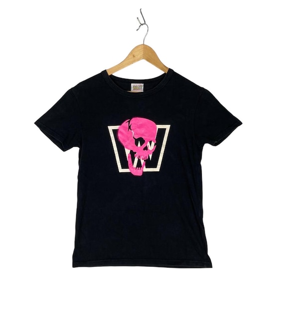 Walter Van Beirendonck, Vintage 90s W< Walter Van Beirendonck Pink Skull T Shirt Black Cotton Graphic Tee Wild and Lethal Trash Antwerp Six Avant Garde