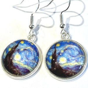 Pendientes de plata 925 de la Noche Estrellada de Van Gogh en tarjeta de presentación de la Noche Estrellada
