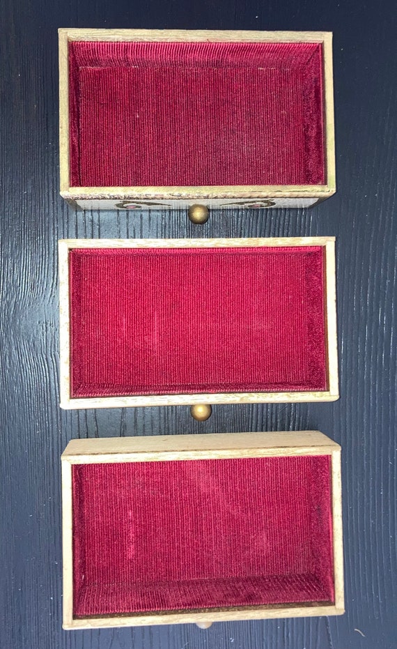 Vintage Florentine Gold Jewelry box Gem