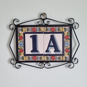 Azulejos y accesorios para números de casa de cerámica española pintada a mano de 11 x 5,5 cm o 2,165 x 4,331 pulgadas