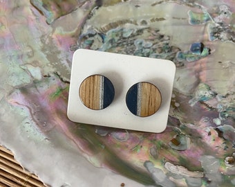 Wooden Circle Stud Earrings in Grey