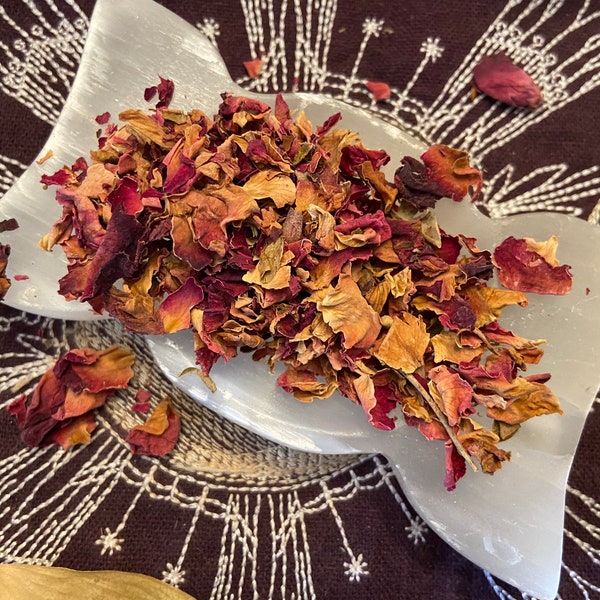 Red Rose Petals, Purification, Protection, Love, Luck, Peace, Courage, Witchcraft, Pagan