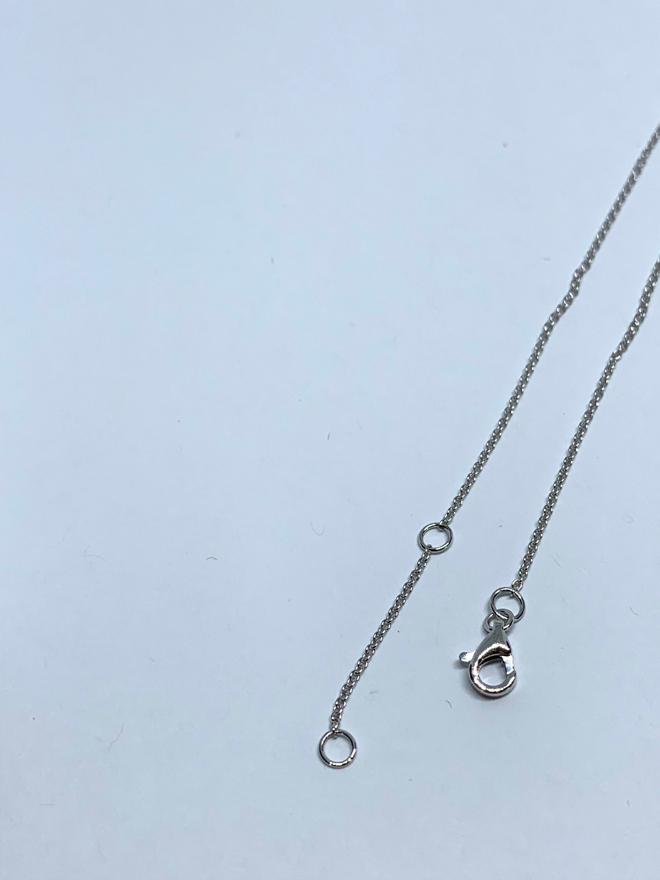 18K White Gold Heart Pendant Necklace main image 1