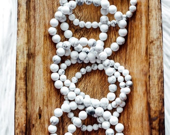 Howlite 8mm Crystal Bracelet for Calming and Managing Stress. (Premium Grade Stretch Gemstone Bracelet) 7.5" diameter