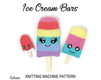 Puede incluir: Patrón de máquina de tejer para hacer juguetes de barritas de helado. El patrón incluye tres barritas de helado de diferentes colores y tamaños, cada una con una cara sonriente.